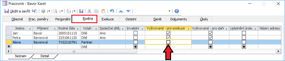 V dialogu Pracovník na kartě Rodina v záznamu evidujícího osobní údaje partnera zrušte zatržítko v poli sloupce Vyživované – pro exekuce